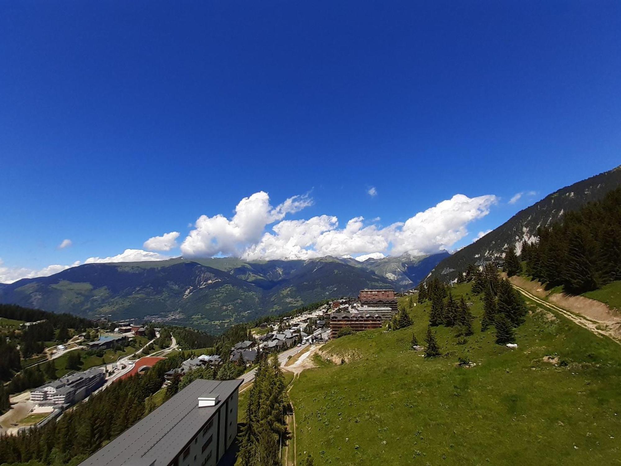 Appartement Skis Aux Pieds, 3 Chambres, Renove, Idealement Situe Pres Des Commerces A Courchevel 1650 - Fr-1-514-61 Exterior photo